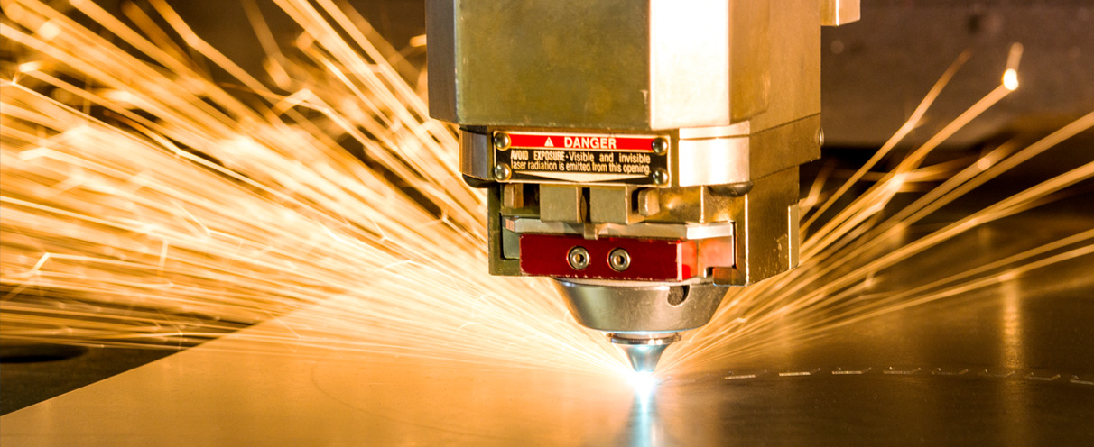 laser-cutting-steel - MANTREC